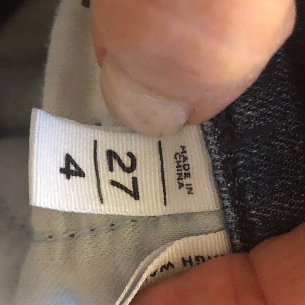Loft Jeans - Picture 6 of 6